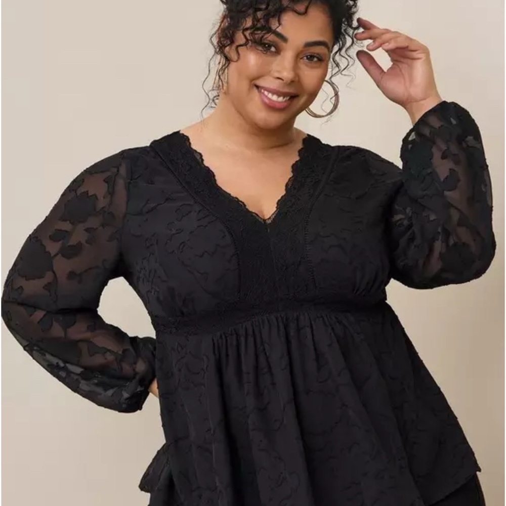 Torrid Size 4 Long Sleeve Floral Top